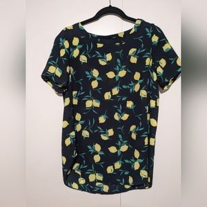 NWT, lemon print short sleeve tunic top